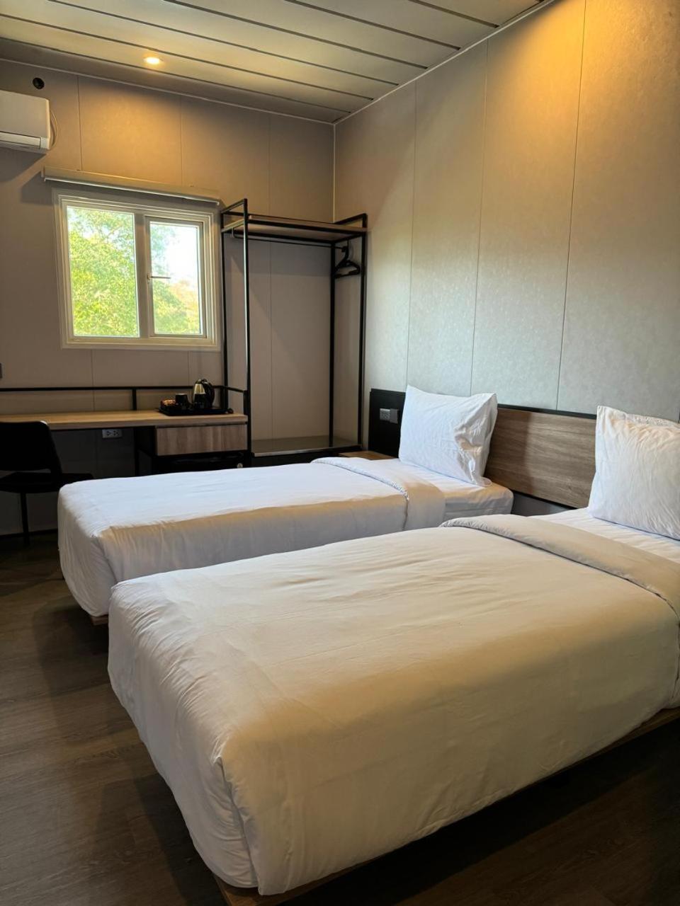 Conjioo Hotel Sumbawa Managed By Mhm Maluk المظهر الخارجي الصورة